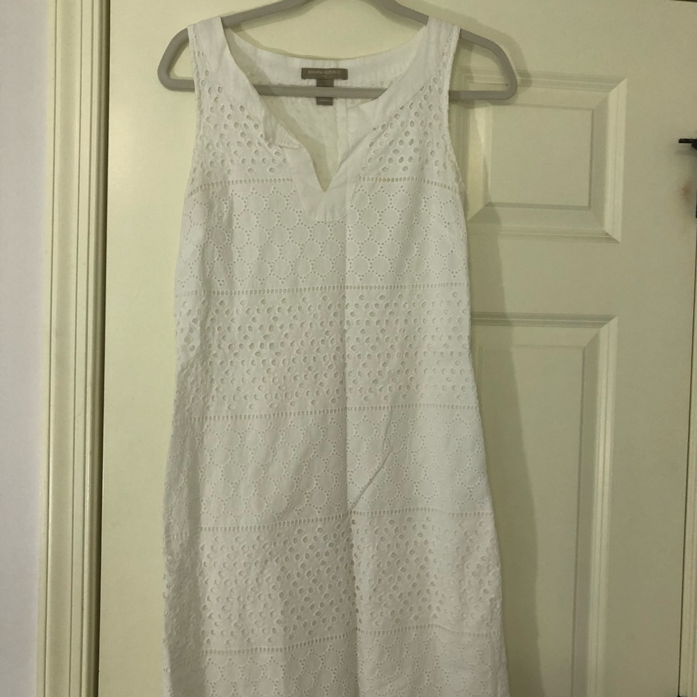 white Banana Republic dress